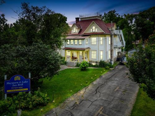 Marmora and Lake Inn and Victorian Diner-2025 Group Reunion Home for up to 32 guests