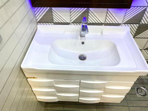 Modern Luxury Home DHA - image 13