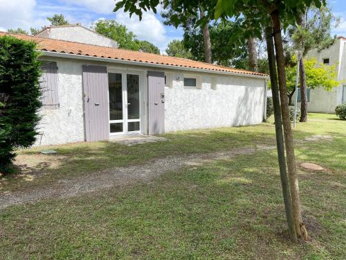 Villa rénovée 4 pièces 80m² avec patio privé et accès plage - La Palmyre - FR-1-705-71 gîte à louer La Palmyre