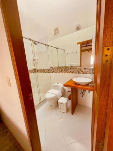 Double Room image 10
