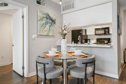 Le Reve , 5 min to the beach Luxury Condo, Los Angeles (fotografie 8)
