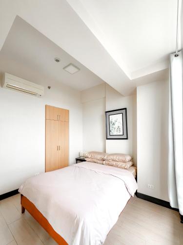 1BR Condo in Mactan Newtown Pool and Beach! 1BR Condo in Mactan Newtown Pool and Beach!