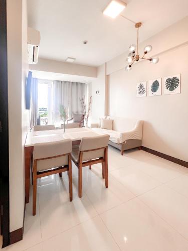 1BR Condo in Mactan Newtown Pool and Beach! 1BR Condo in Mactan Newtown Pool and Beach!