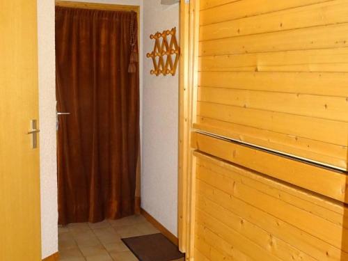 Apartment image 4