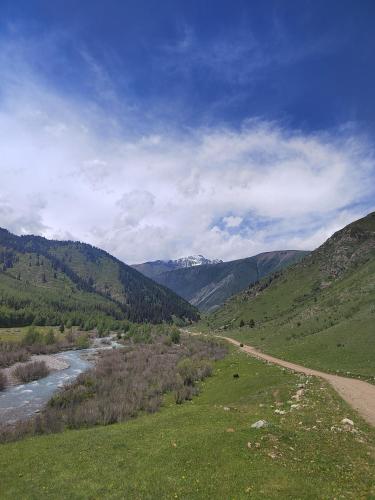 У Дяди Жени in Grigorievka