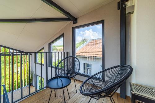 스피스케 포드흐라디 CASTLE apartments - City Center 4성급 게스트하우스 수영장