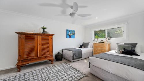 Zephyr on Sapphire - Stunning private property on absolute beachfront, Sapphire Beach (photo 3)