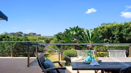 Zephyr on Sapphire - Stunning private property on absolute beachfront, Sapphire Beach (photo 8)