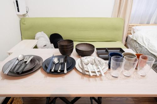 Direct access to major Tokyo stations including Shibuya, Shinjuku, Ikebukuro, Akihabara, and Ueno 3-minute walk from nearest station Tokyo Dome Suitable for long-term stays 201