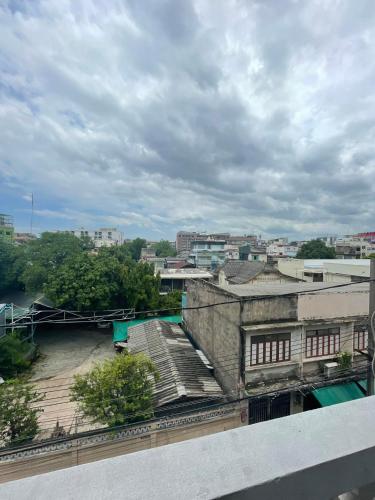 Happy Hope - image 4