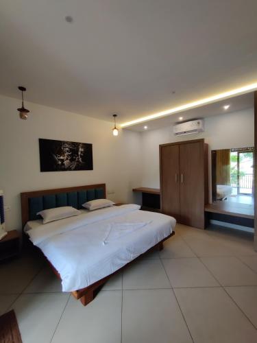 Exotica holidays  in Kidanganad