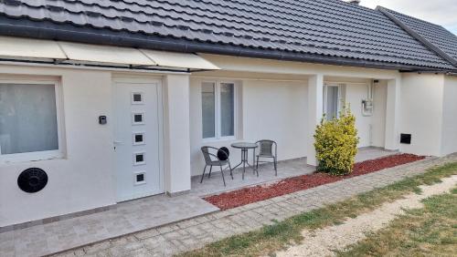 Freedom Apartman in เฟชสเกปาร์ตี ลาโกเตเลป