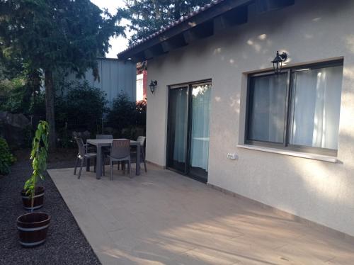 外部景觀, דצ'א - Дача - Dacha in 南特拉維夫