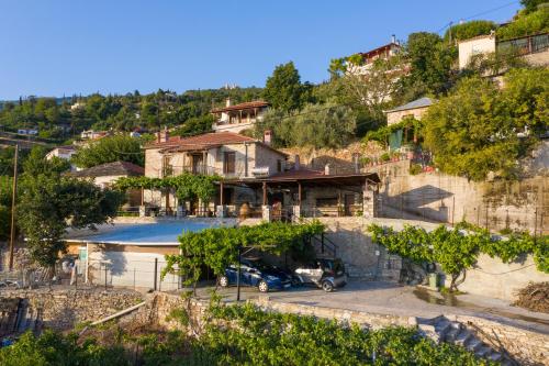 A szálláshely kívülről, Mirabilia Mountain Villa with a sea view in Agios Vlasios