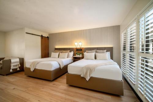 Deluxe Double Room with Extra Bed room in LYFE INN & SUITES by AGA - Beverly Hills West Hollywood