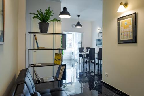 Style134 Apartment 50 meters from Metro A Lucio Sestio Station, Рим (фото 3)