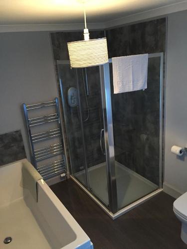 Seafield Arms Hotel - image 10