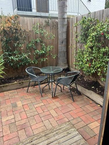 حديقة, Zen Queendom - Garden View in Newport