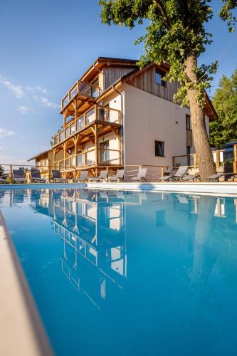 Apartamenty Larice podgrzewany basen, balia i sauna