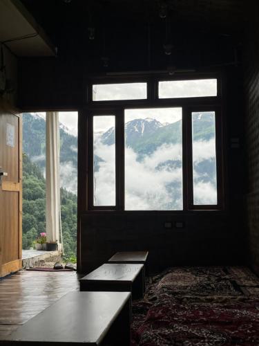 Yellowjackets Hostel Yellowjackets Hostel