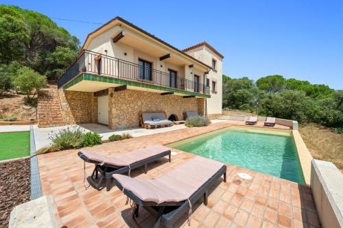 Hauzify I Mas Formic, Sant Feliu de Guíxols