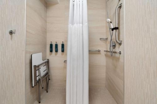 DoubleTree by Hilton Hotel Columbia - image 9