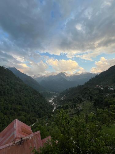 Yellowjackets Hostel Yellowjackets Hostel