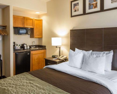 Quality Inn Tulsa-Downtown West in Tulsa, USA