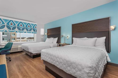 Tru by Hilton Janesville - image 4