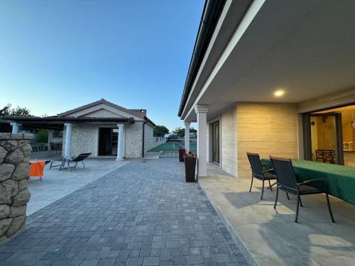House Antonia in Ninski Stanovi