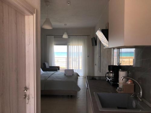 Alkyon Apartments Studios in Platanitis Maronia