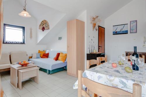 Apartment with beautiful view and big terrace, Vrboska (fotografie 3)