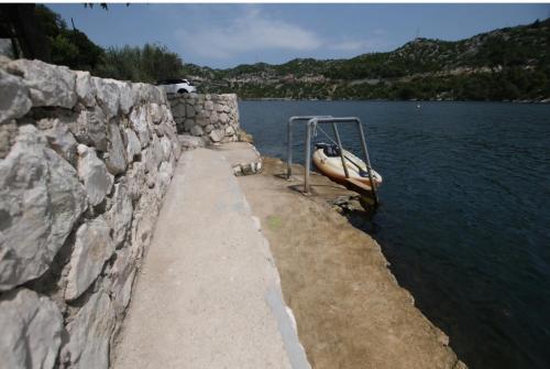 Roso, Ploče (fotografie 8)