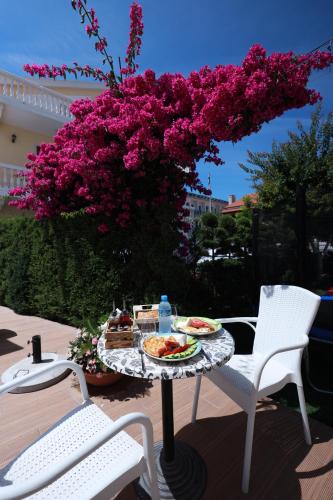 Ételek és italok, Hotel Lakaj in Velipoje