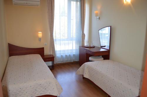 Hotel Shterev Karlovo - image 3