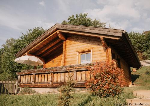  Das Paradieschen Edlitz - stilvolles Blockhaus mit Kamin in Edlitz