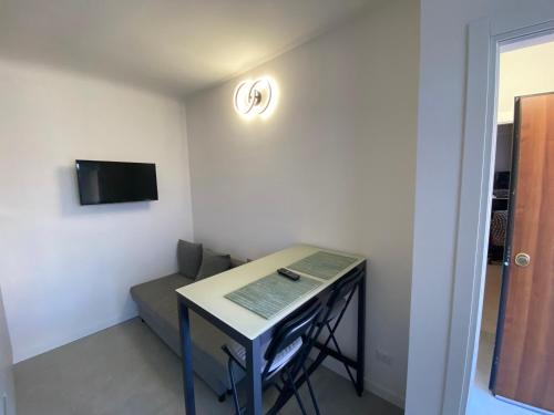 Renovated with two single beds - Tap to explore photos