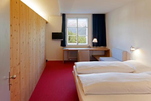 Hotel Castell - image 9
