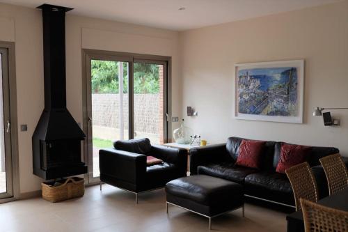 Garden Villa near Girona and Costa Brava for Cyclists and Families in Bordils