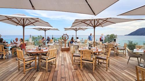 Grand Hotel des Sablettes Plage, Curio Collection by Hilton in ลา แซย์น-ซูร์-แมร์