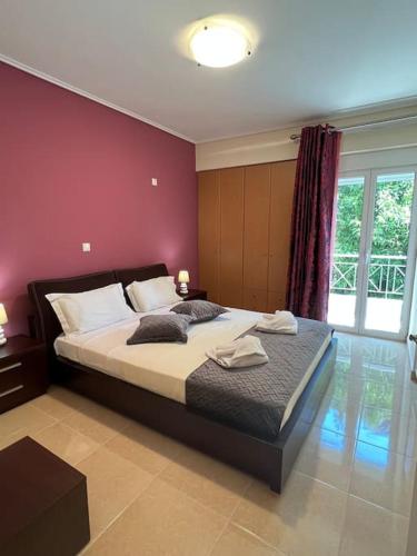Comfortable apartment at skouze hill 4