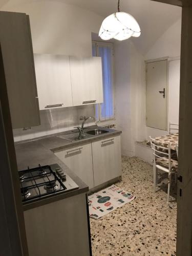 House with 2 bedrooms in Badalucco 8 km from the beach - image 3