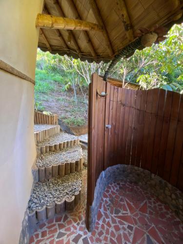 Macuá, Refugio del bosque