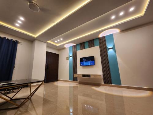 Newly Furnished 1Bed Apartments Iqbal Heights Bani Gala - image 3