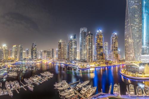 Panoramic canal views from brand new apartment, Dubaï