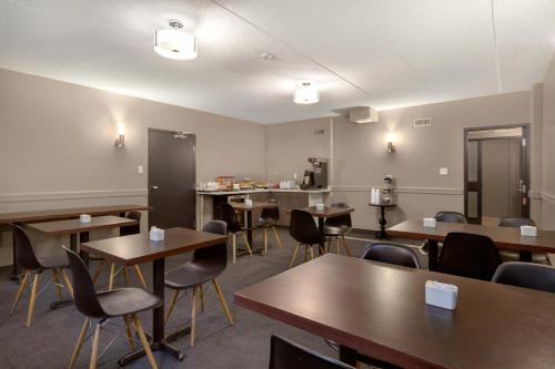 Étterem, Days Inn by Wyndham Stouffville in Whitchurch-Stouffville (ON)