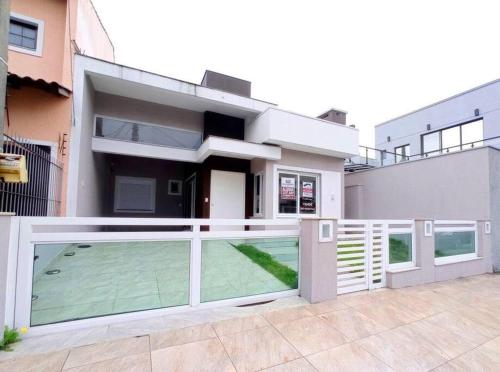 Casa confortável em condomínio (Casa confortavel em condominio) in Salgado Filho Airport