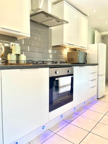 Beautiful Entire House! in Bootle