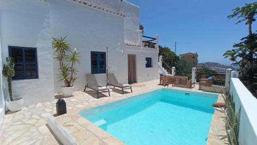 Casa el Almendro piscina privada Casa el Almendro piscina privada