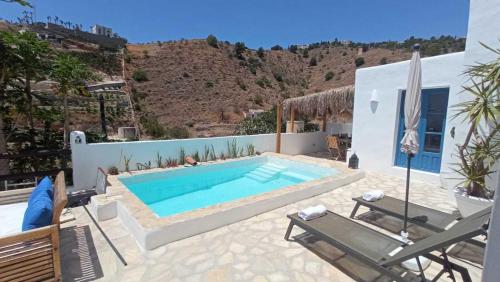 Casa el Almendro piscina privada Casa el Almendro piscina privada